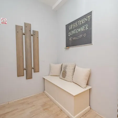 Sundowner Apartment